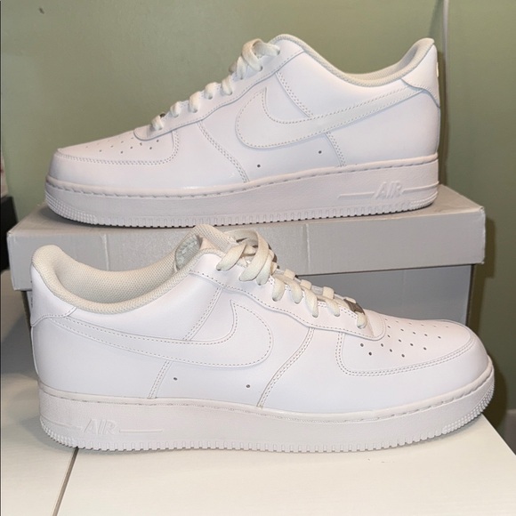 Nike AirForce 1 ‘07 men’s sneaker  size15 - Picture 1 of 6